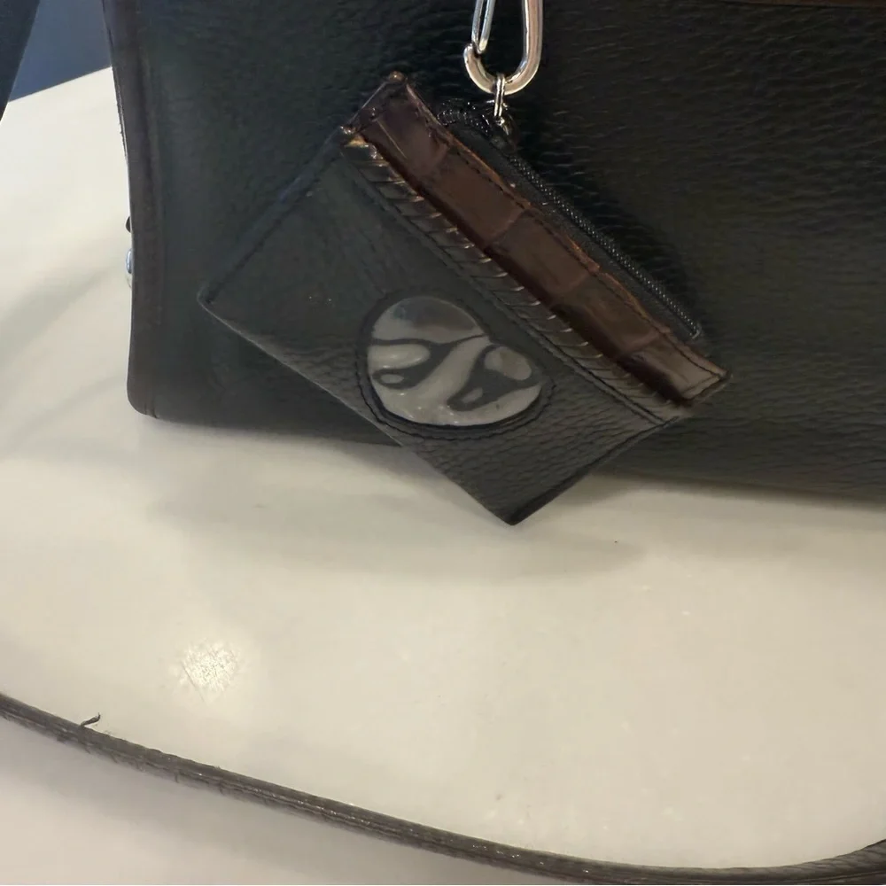 BRIGHTON Womens Black & Brown LEATHER SHOULDER BAG W/card Holder Croc Embossed